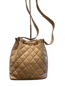 CHANEL beige quilted lamb leather hobo bucket shoulder bag with CC golden drawstrings and pouch