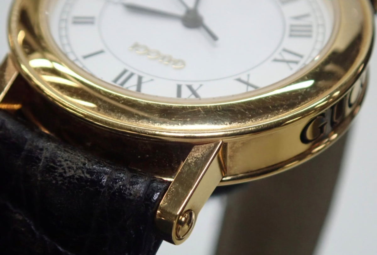 Vintage Gucci 7200M Classic Dress Watch Pre-owned