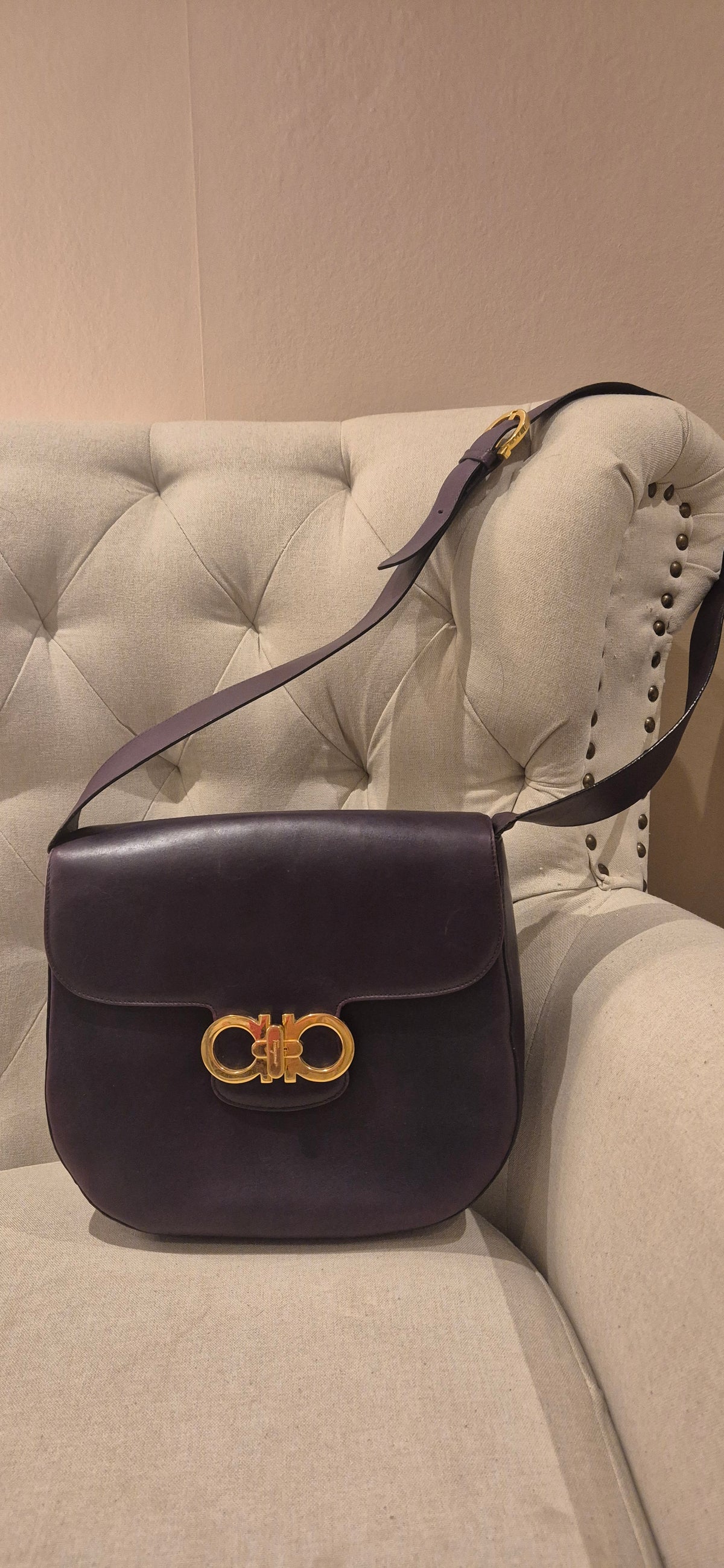 Salvatore Ferragamo Double Gancini Leather Crossbody Bag Pre-owned