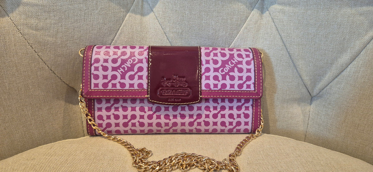 Coach Y2K Optic C signature wallet with unbranded chain Pre-owned
