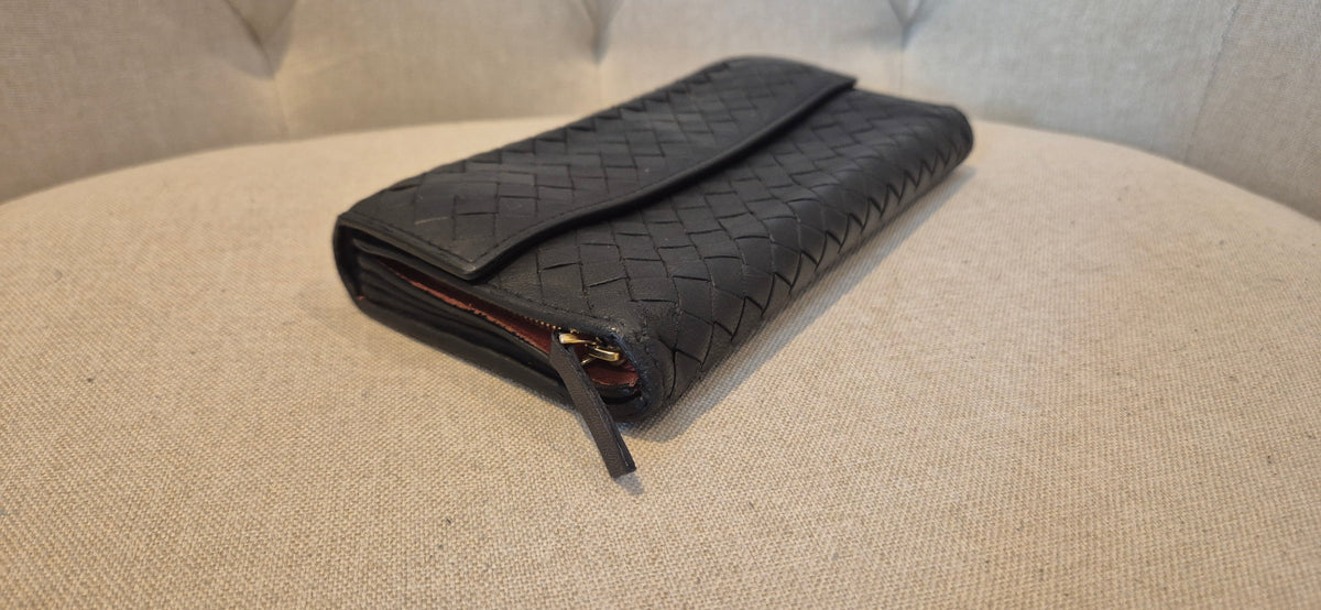 Bottega Veneta Intrecciato Continental Wallet with Unbranded Chain Pre-owned