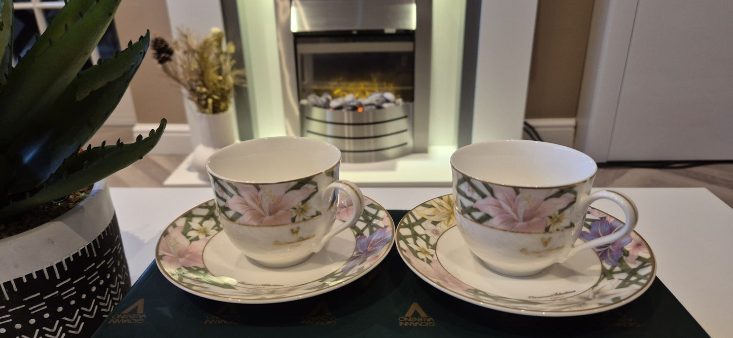 Giovanni Valentino Italy 2 Pairs of Porcelain Cup and Saucer Set In Box Unused