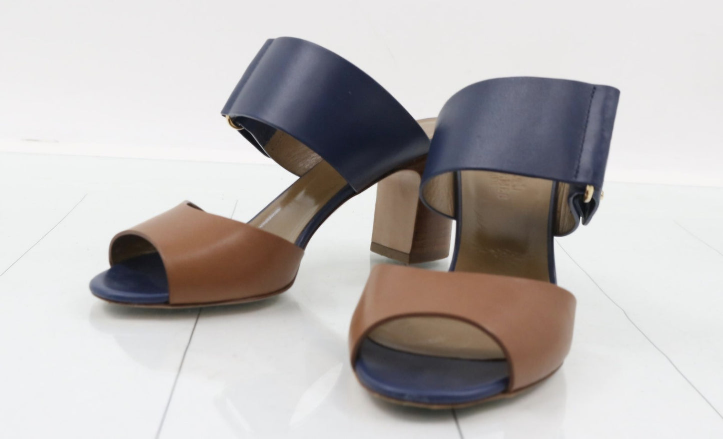 Hermès Calf Leather Sandals Brown Navy Blue