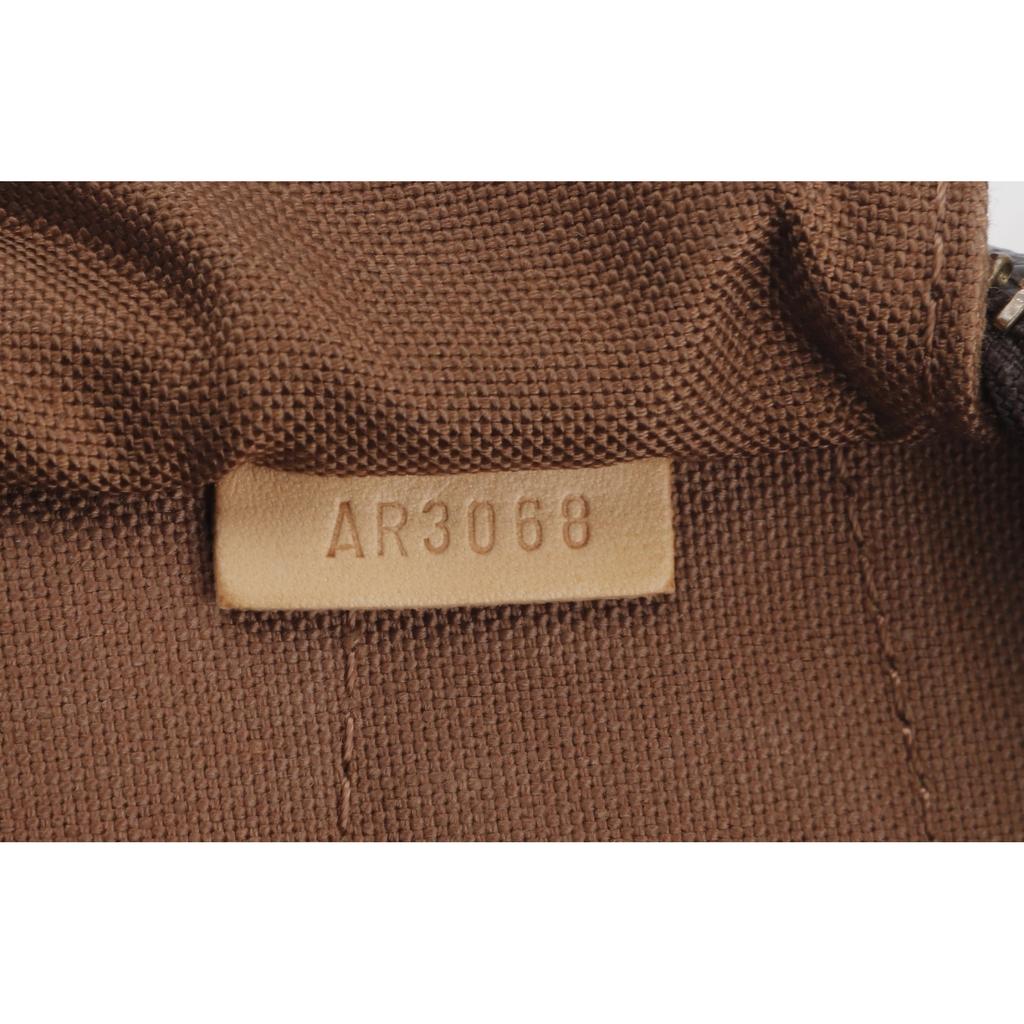 Montorgueil leather handbag
