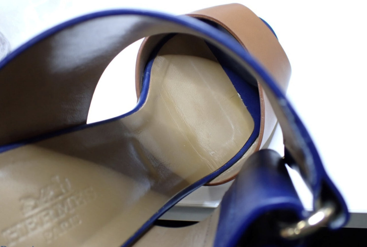 Hermès Calf Leather Sandals Brown Navy Blue