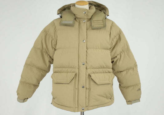 The North Face Women's Camp Sierra Short Down Jacket