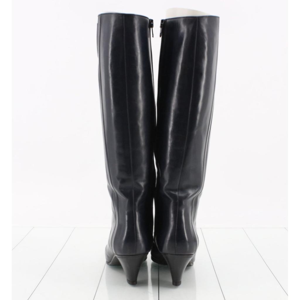 Leather boots