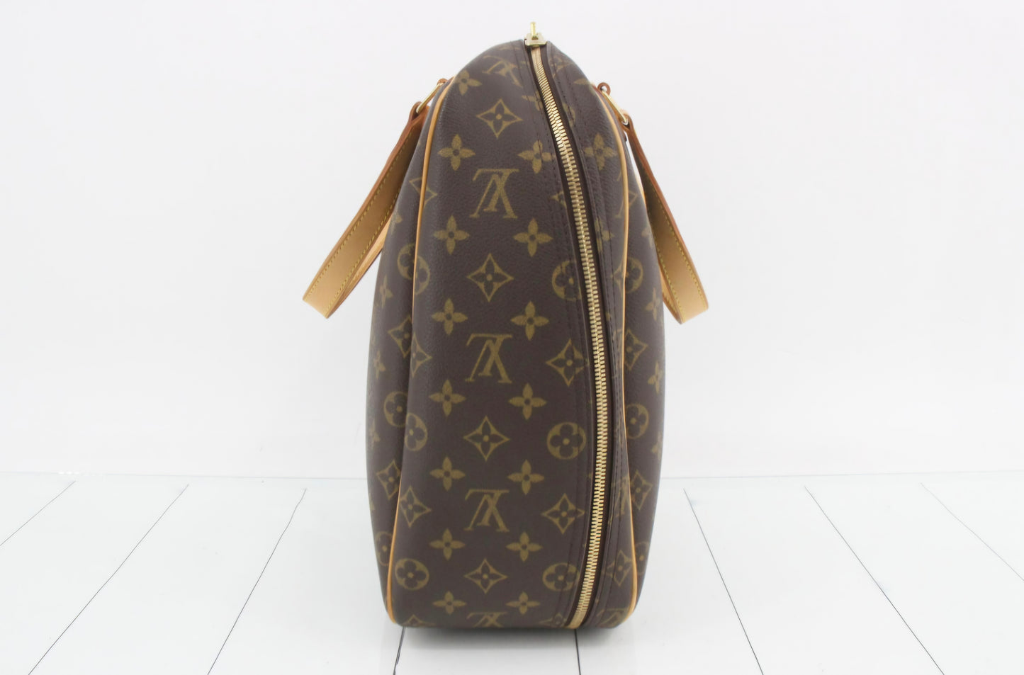 Louis Vuitton Excursion with lock and keys