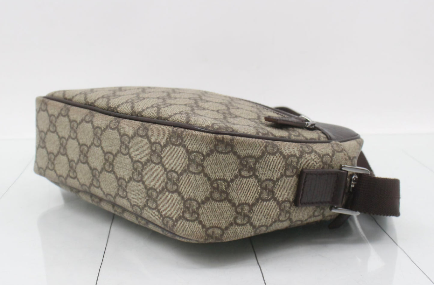 Gucci GG Supreme Crossbody Camera Bag