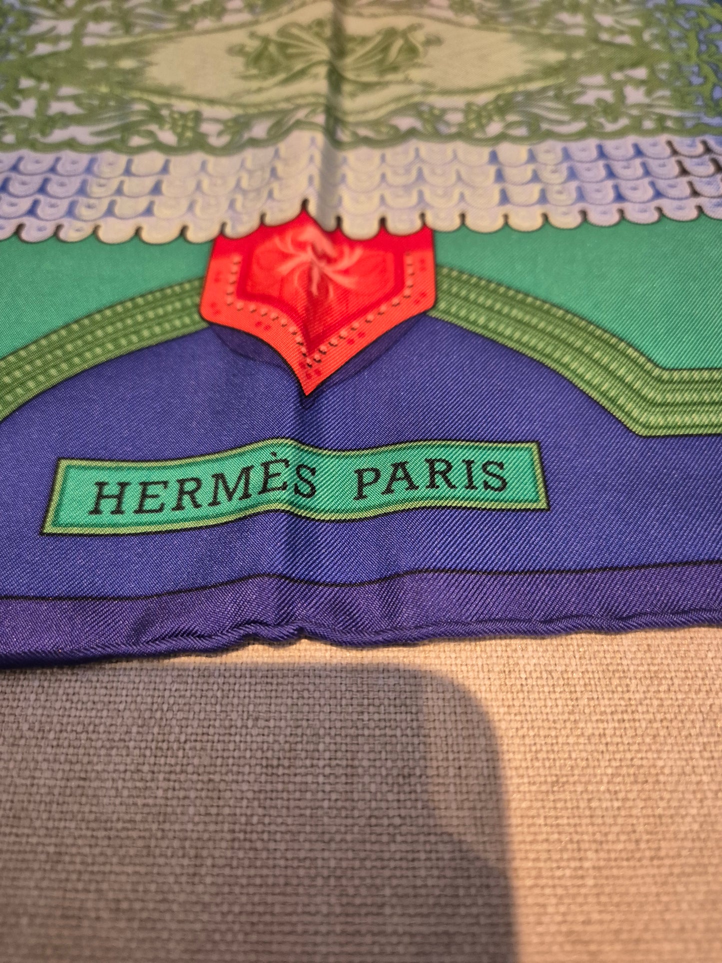 Hèrmes Carre Silk Scarf RARE Hommage a l'Amtiè Franco-Hellenique By Julia Abadie