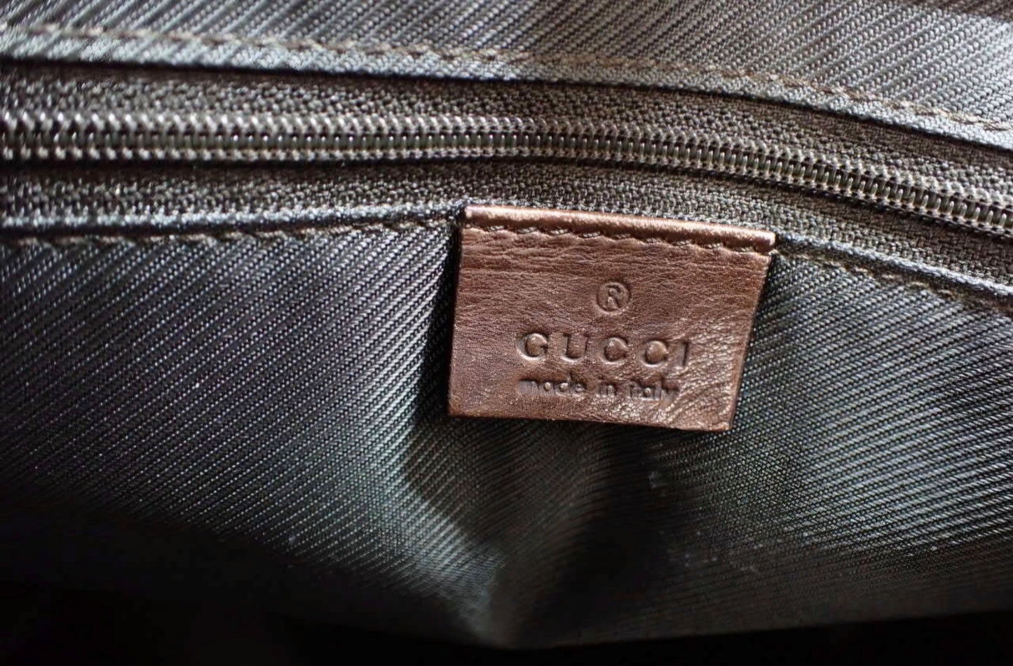 Gucci GG Supreme Crossbody Camera Bag