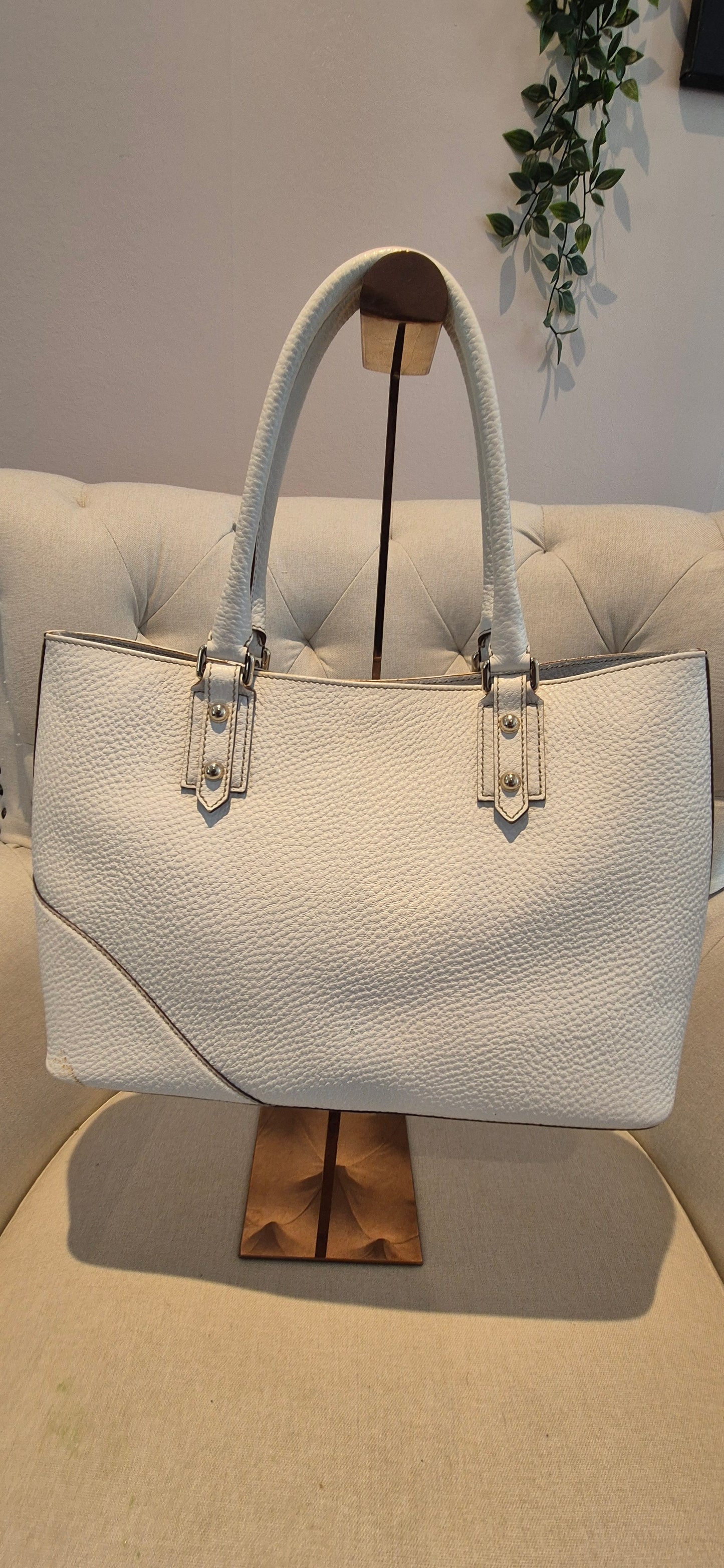 Gucci White Pebbled Leather Hassler Horsebit Double Handle Tote Bag