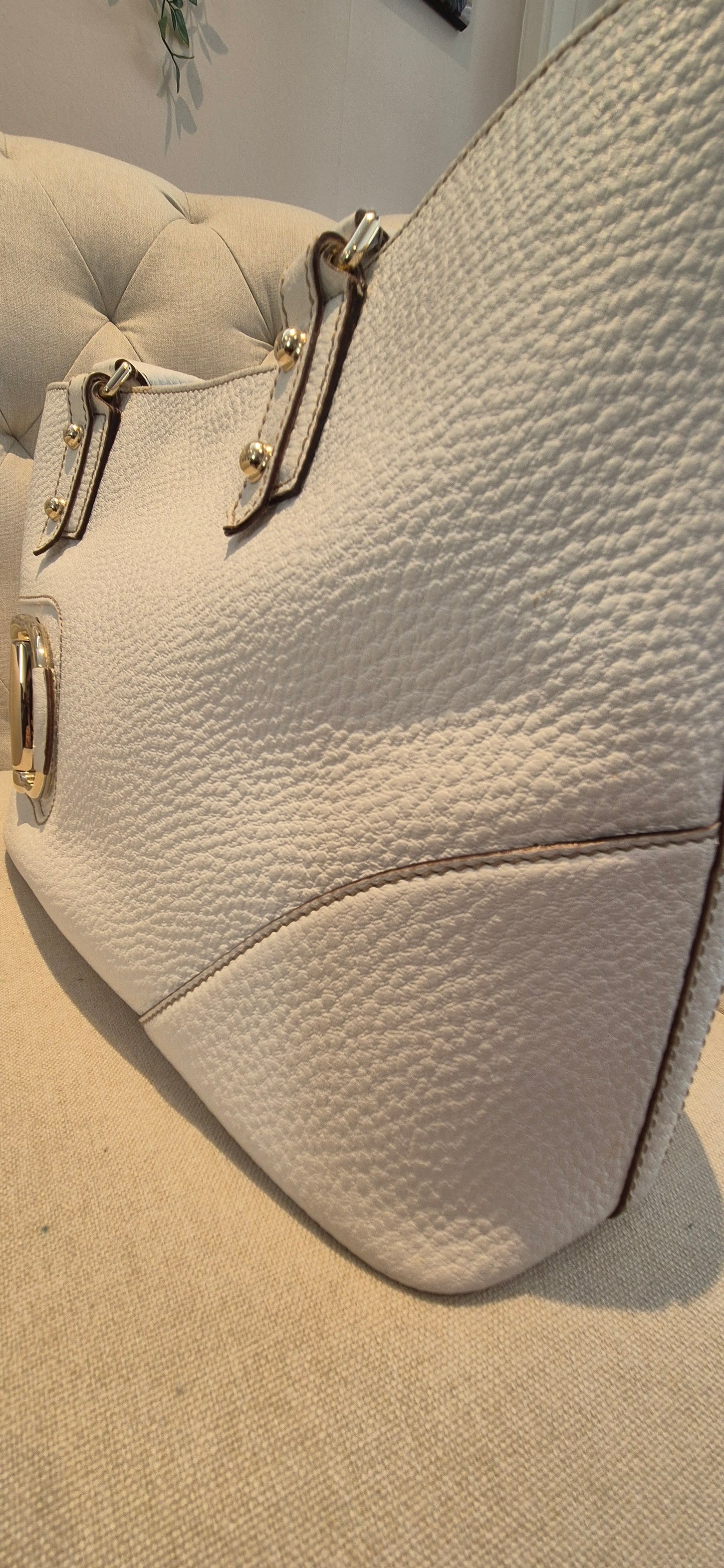 Gucci White Pebbled Leather Hassler Horsebit Double Handle Tote Bag