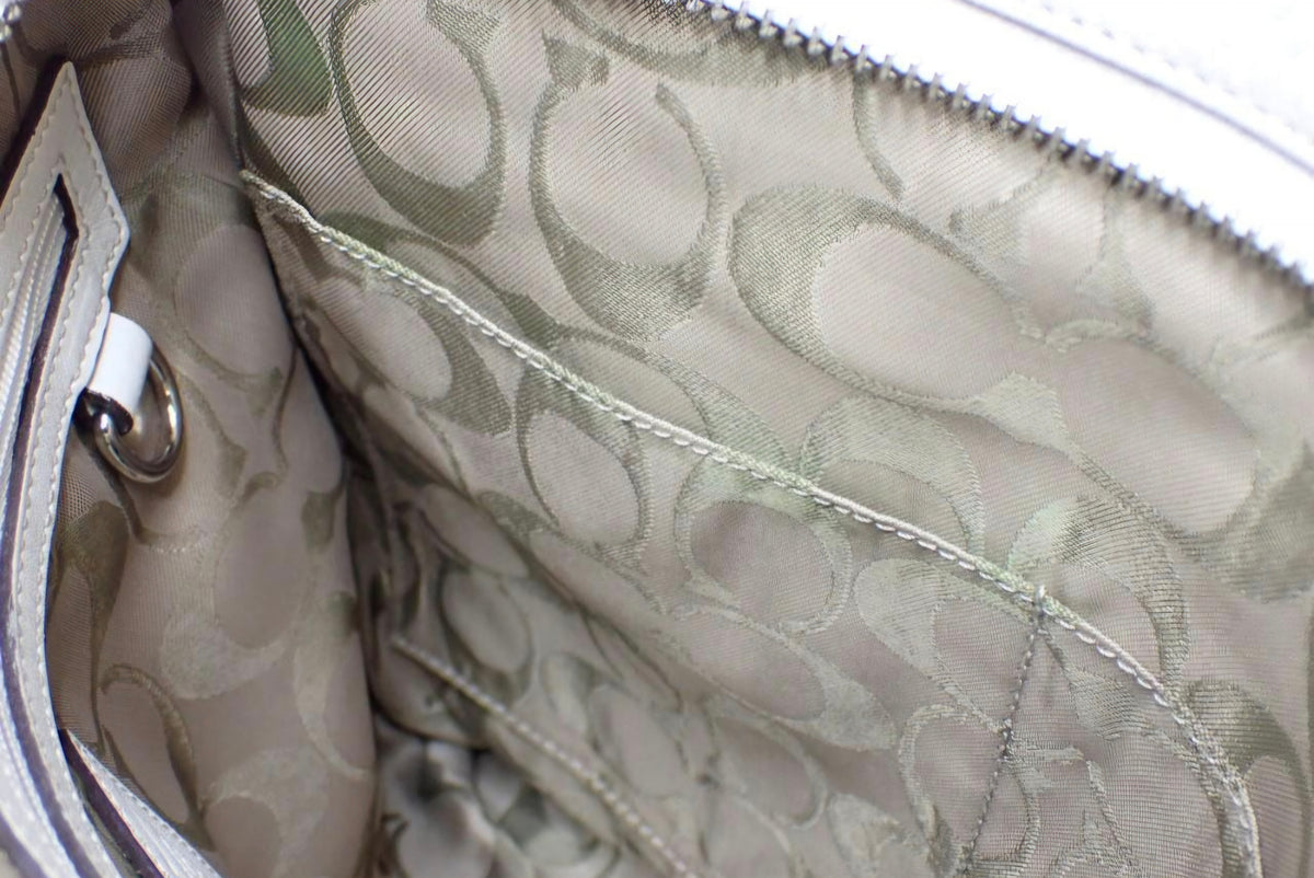 Coach Legacy Soft Pebbled Leather Medium Slim Duffle Shoulder Bag Pre-Owned