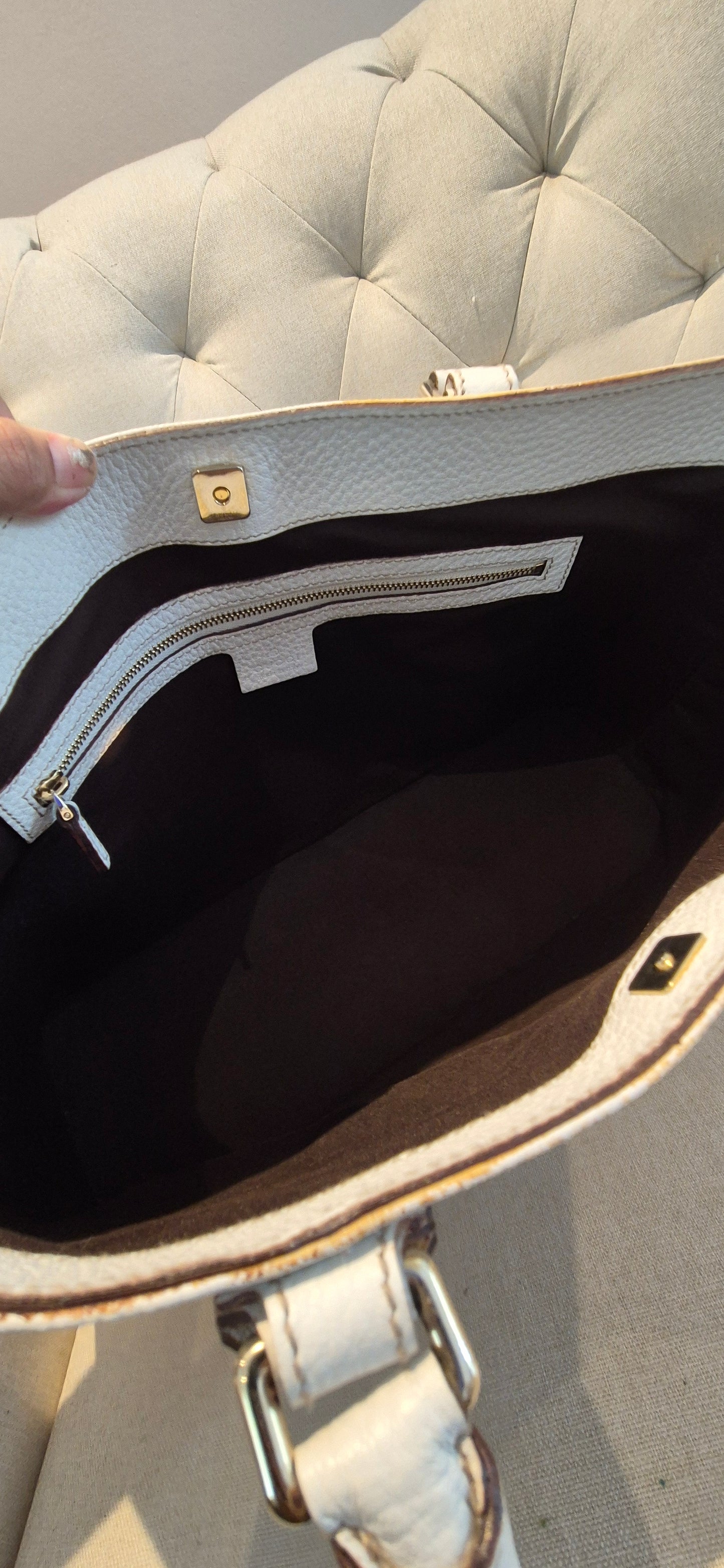 Gucci White Pebbled Leather Hassler Horsebit Double Handle Tote Bag