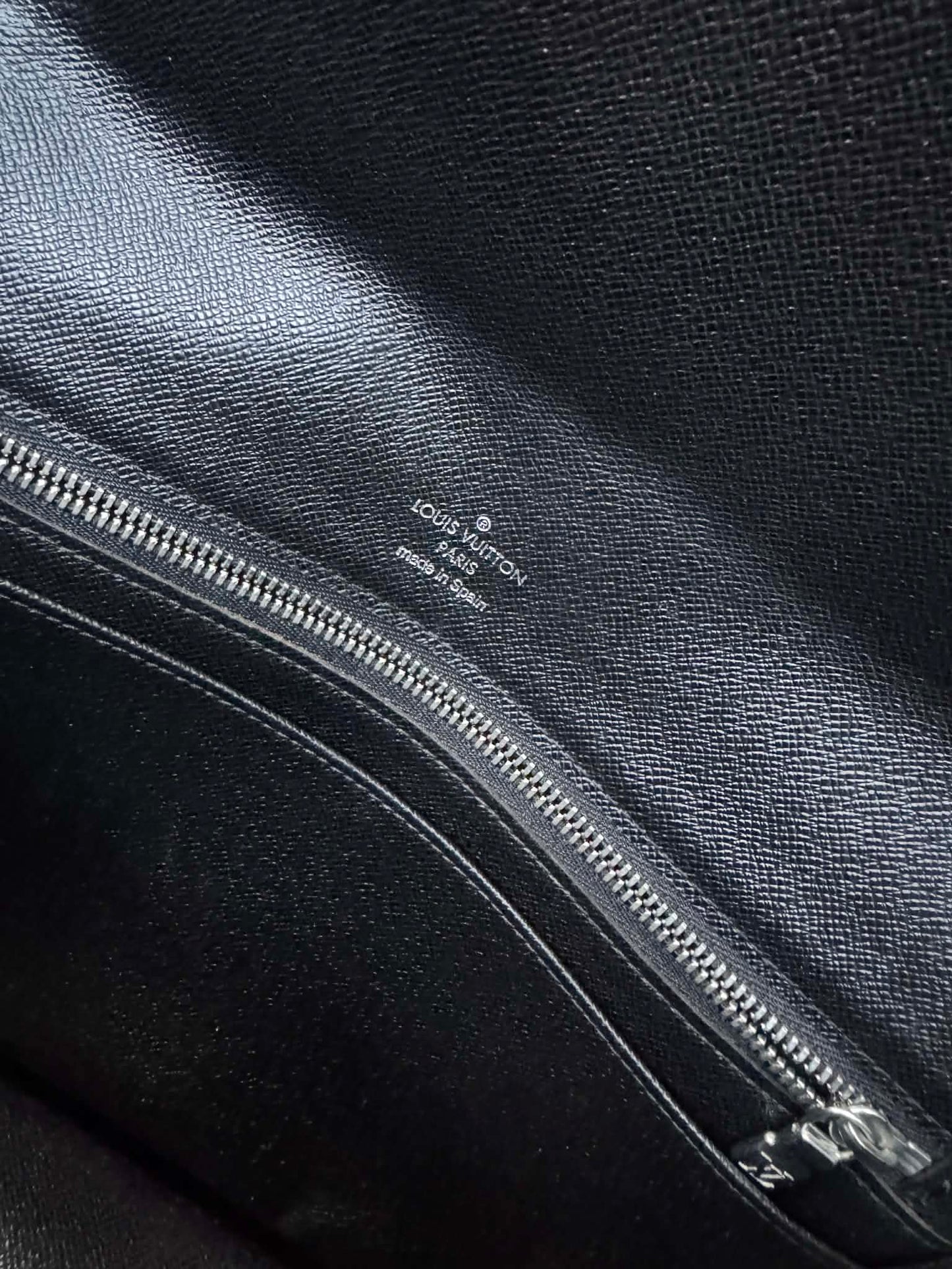 Louis Vuitton Taiga Selenga Clutch Bag