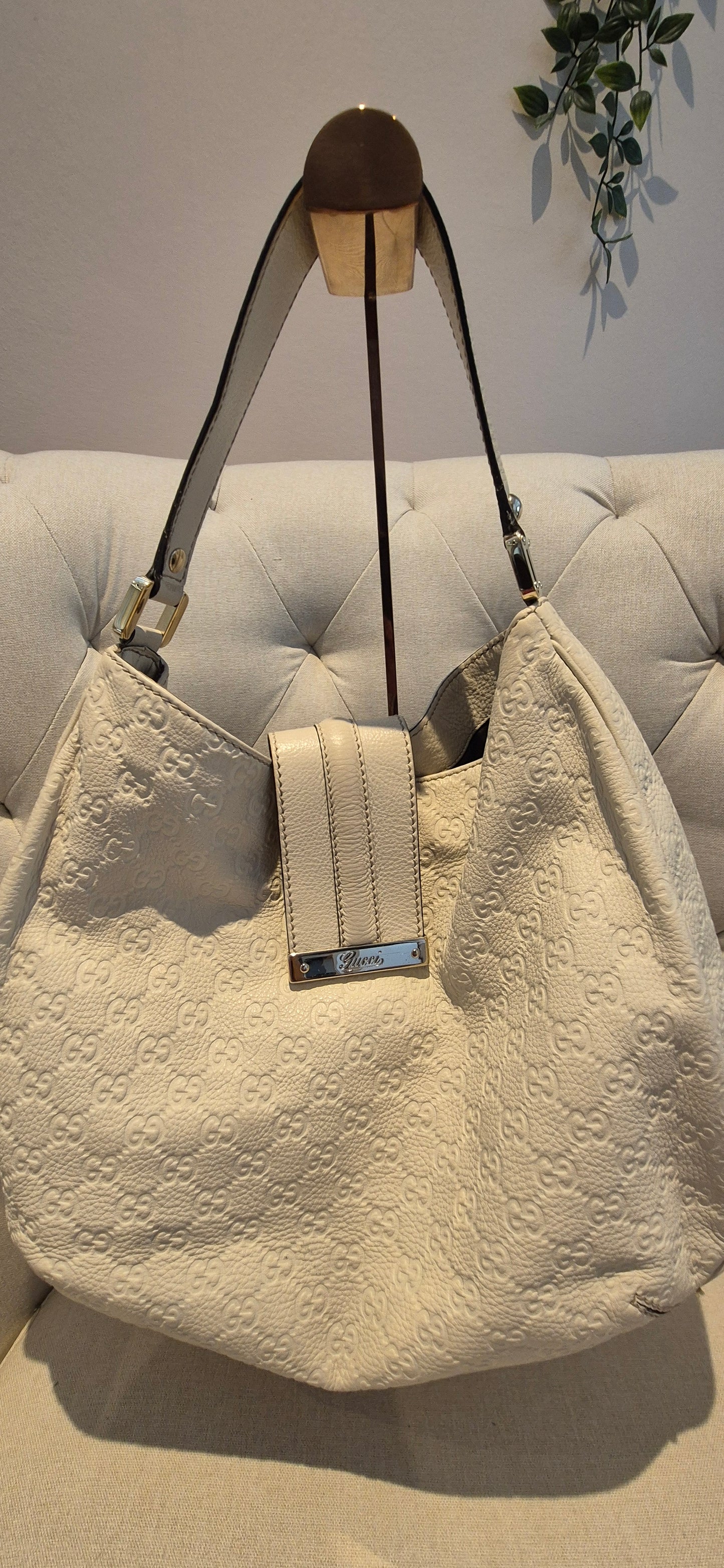 Gucci White Large Guccissima Leather Ladies Hobo Bag Cream