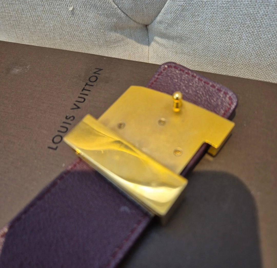 Louis Vuitton Initiales Leather Belt – Vernis Amarante, 80cm (Medium)
