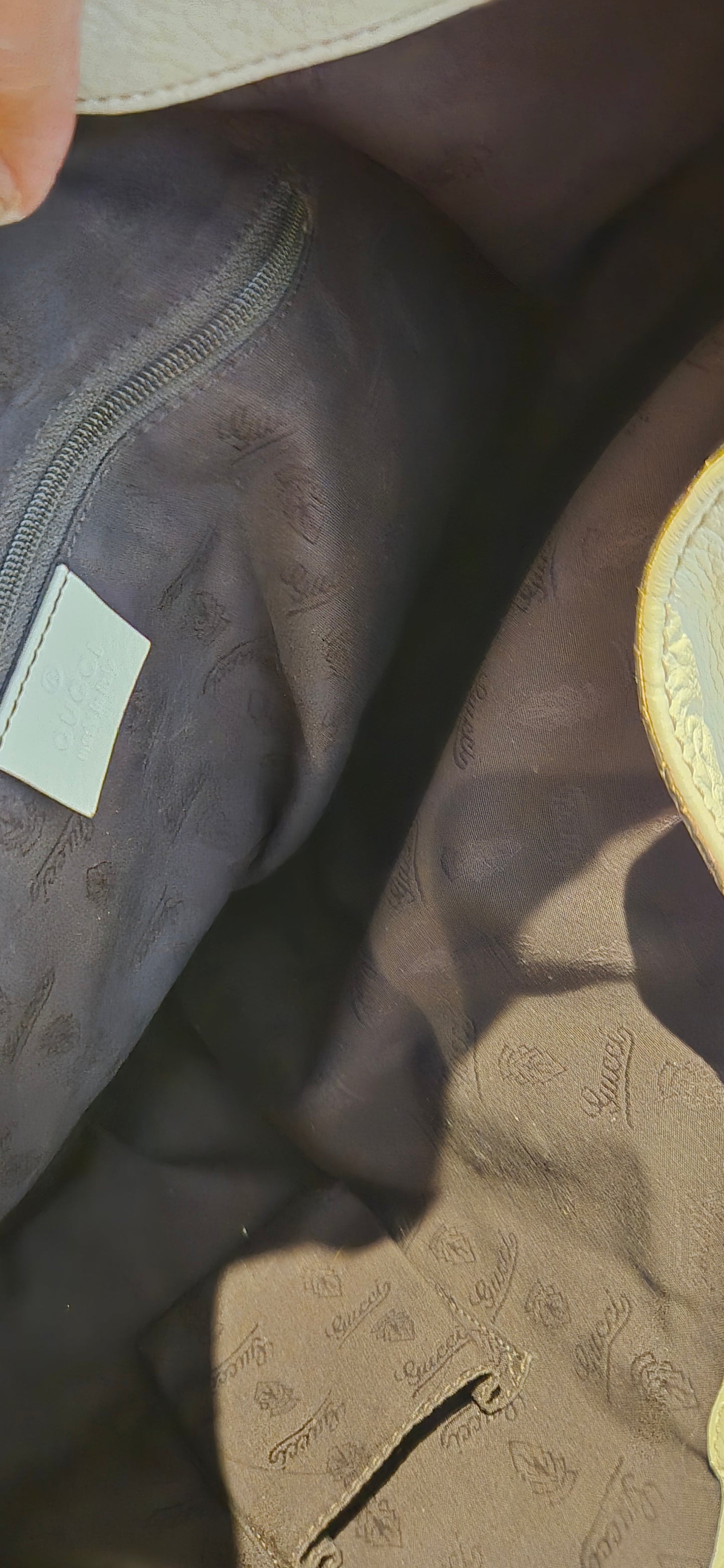 Gucci White Large Guccissima Leather Ladies Hobo Bag Cream