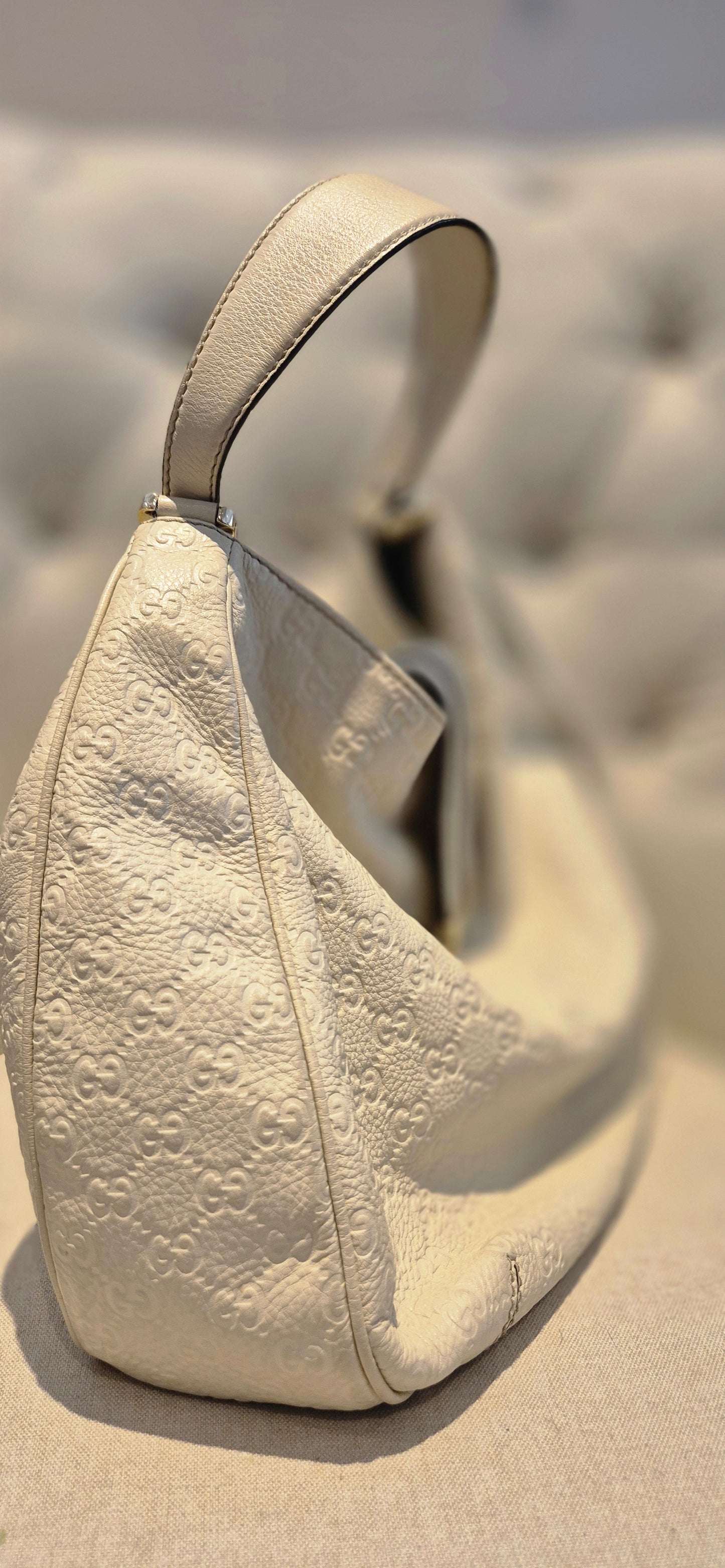 Gucci White Large Guccissima Leather Ladies Hobo Bag Cream