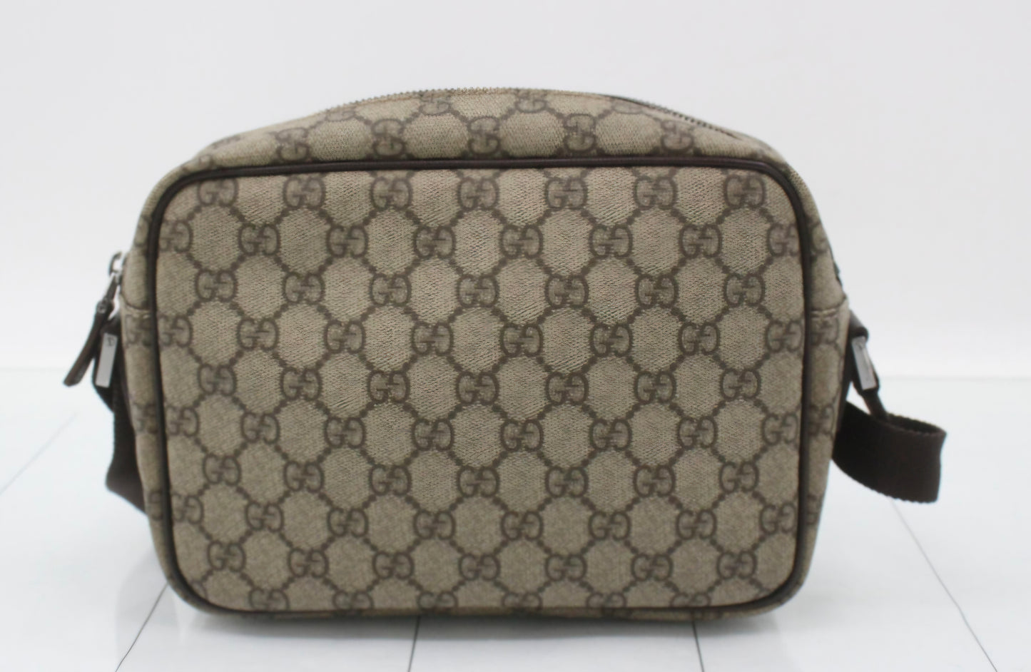 Gucci GG Supreme Crossbody Camera Bag