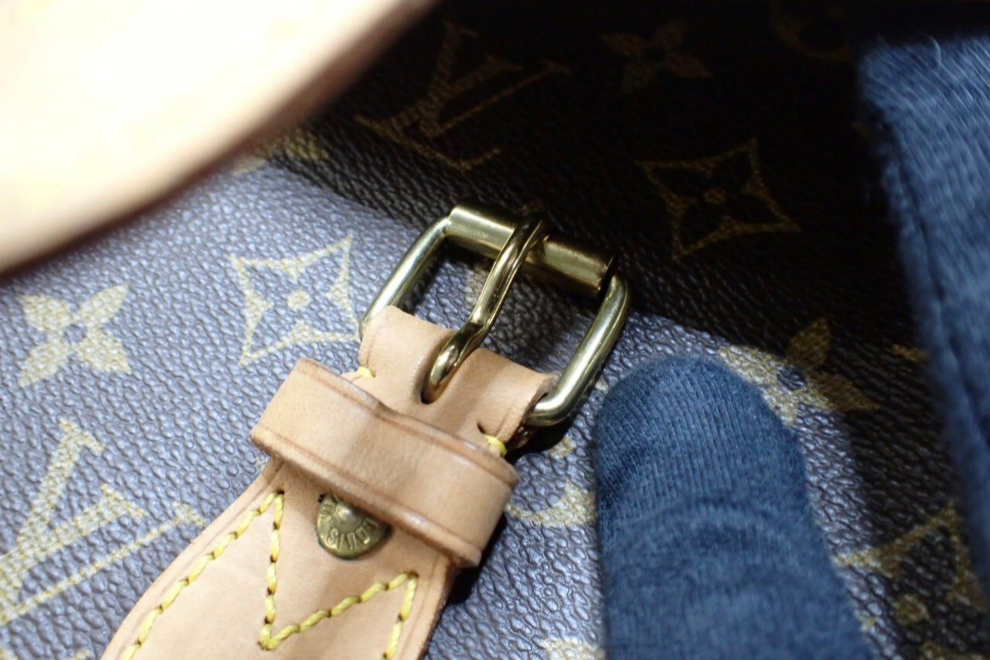 Louis Vuitton Sac Gibecière messenger bag