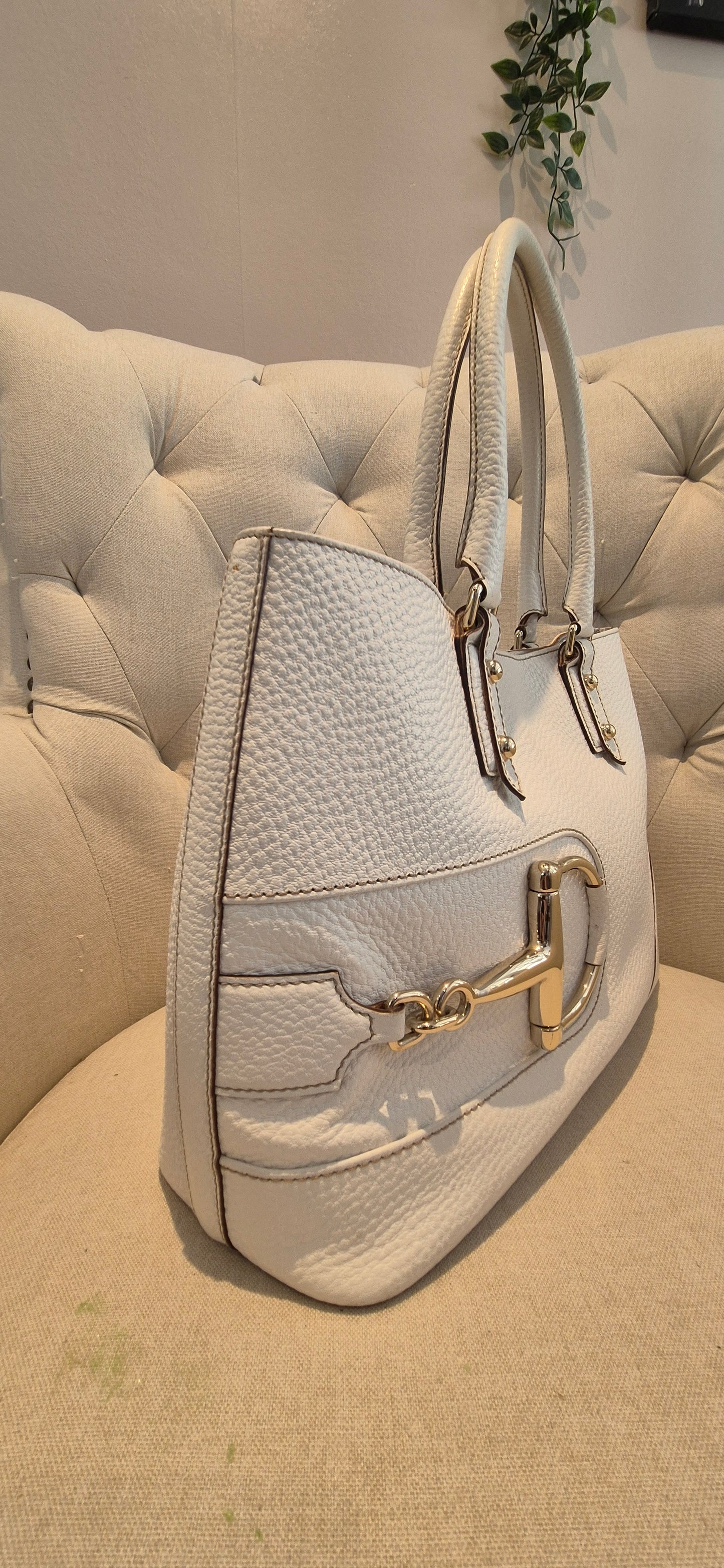 Gucci White Pebbled Leather Hassler Horsebit Double Handle Tote Bag
