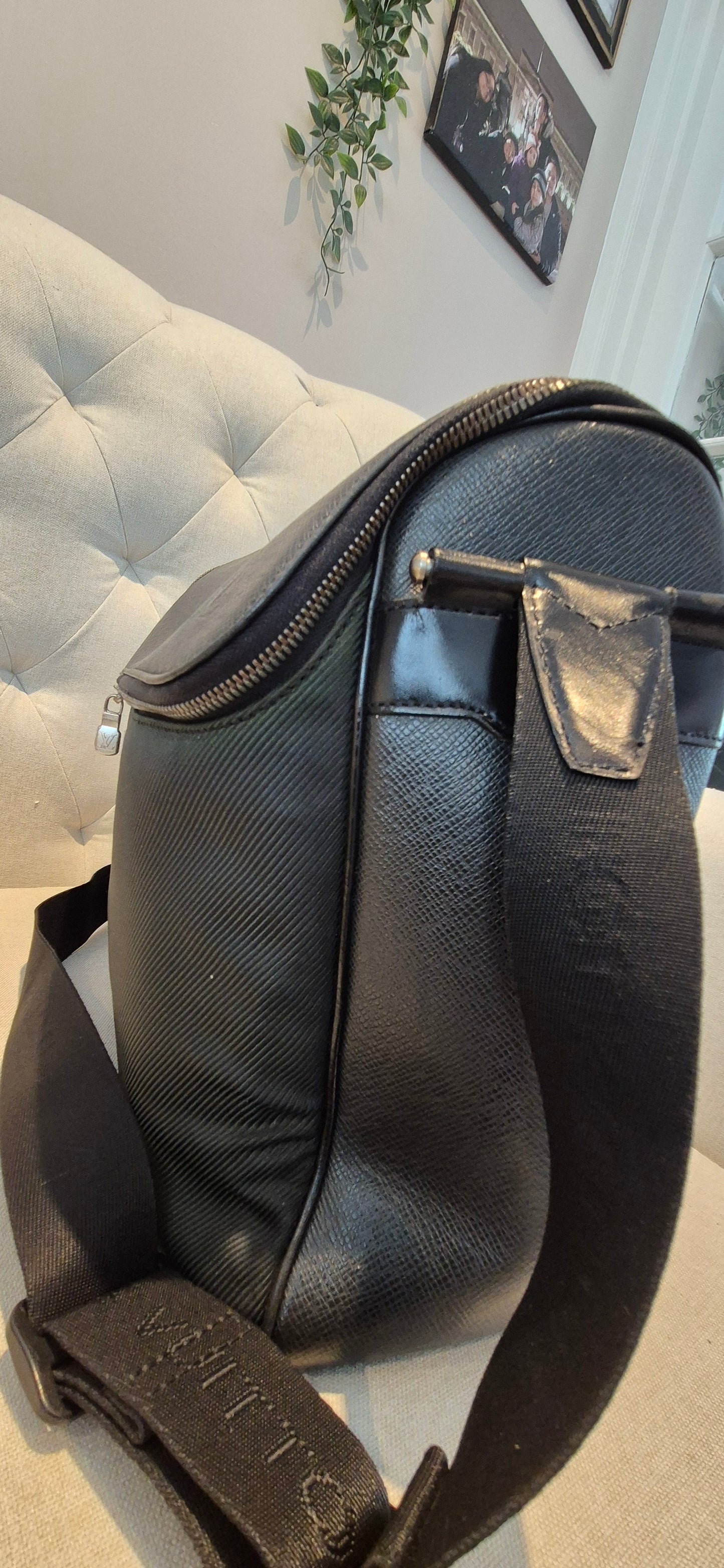 Louis Vuitton Taiga Taimir Messenger Laptop Bag