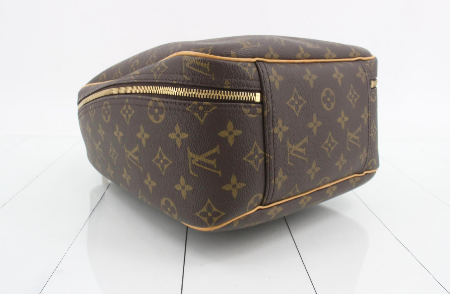 Louis Vuitton Excursion with lock and keys