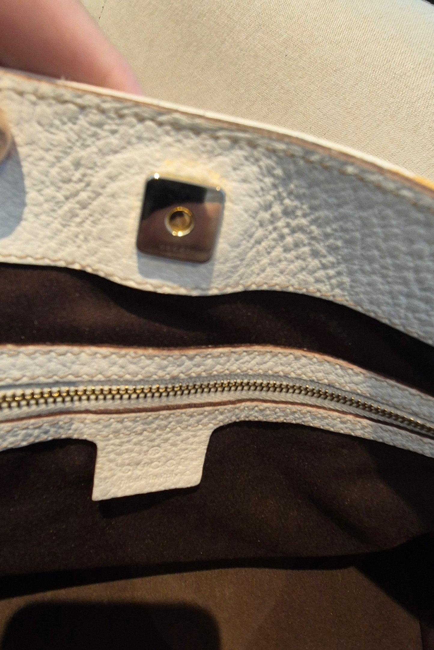 Gucci White Pebbled Leather Hassler Horsebit Double Handle Tote Bag